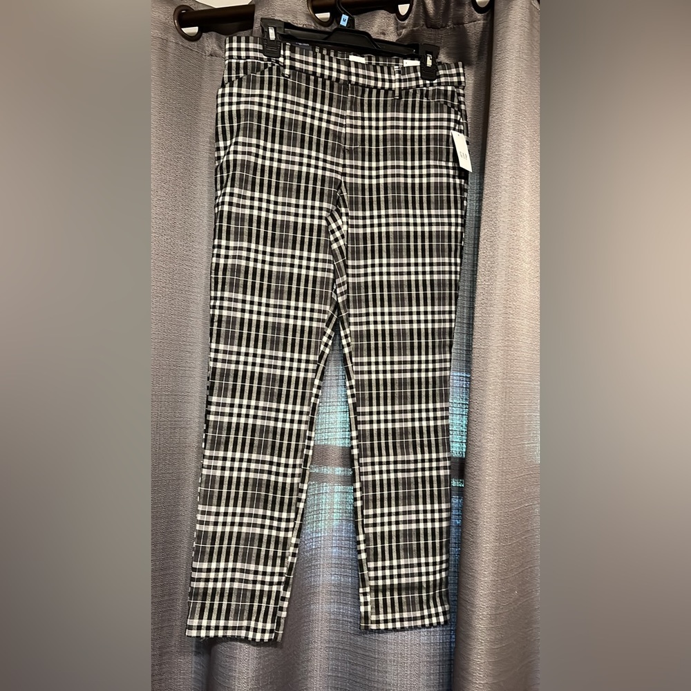 BNWT Gap skinny dress pant